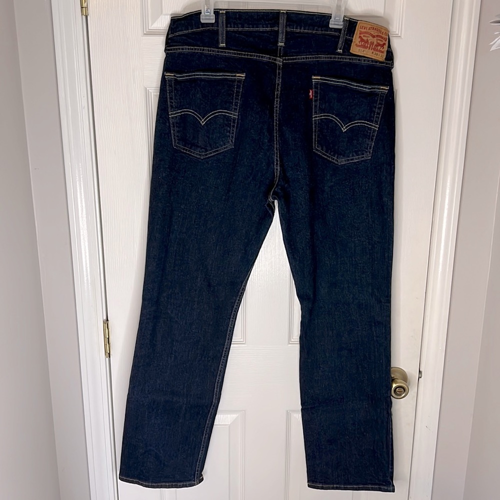 Levis 514 Men size  38 waist 32 length Blue jeans